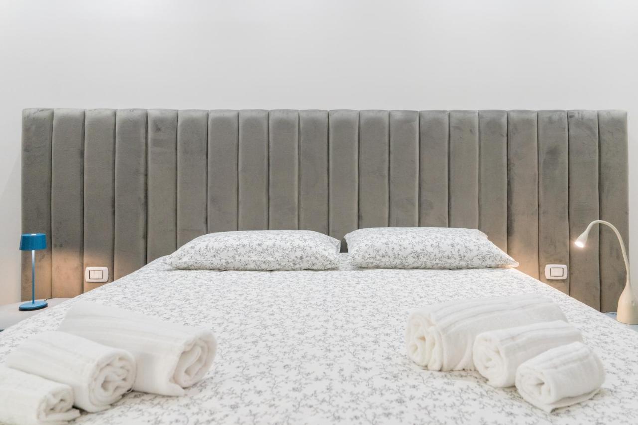 Elegant & Ortigia Apartment