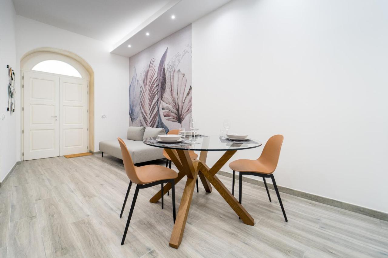 Elegant & Ortigia Apartment